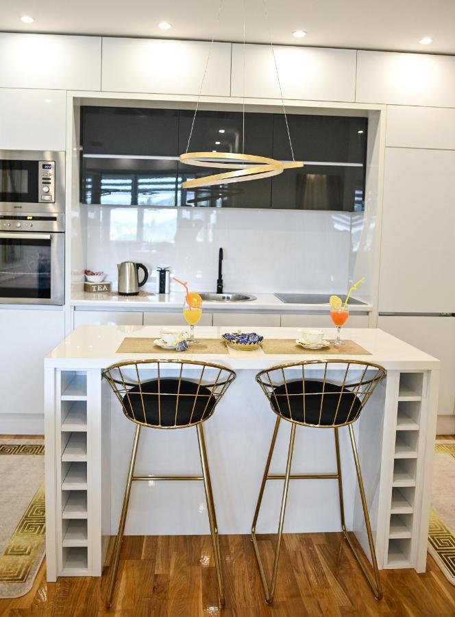 Luxury Apartment Karic Free Parking Τούζλα Εξωτερικό φωτογραφία