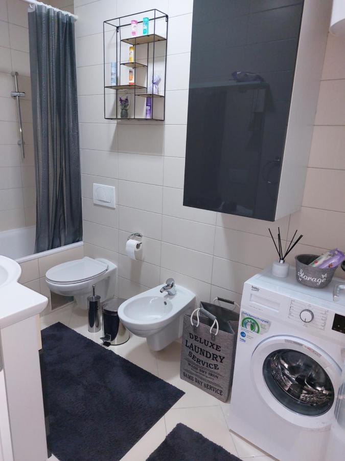 Luxury Apartment Karic Free Parking Τούζλα Εξωτερικό φωτογραφία